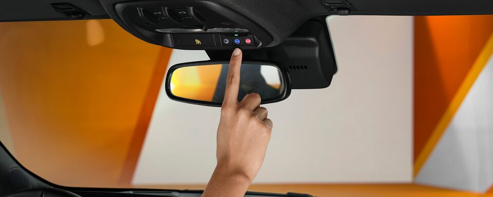 Las SUVs de la familia Buick integran la tecnología OnStar 4G LTE. Mantente siempre conectado y protegido con su hotspot Wi-Fi con capacidad para 7 dispositivos y asistencia 24/7 contra accidentes.