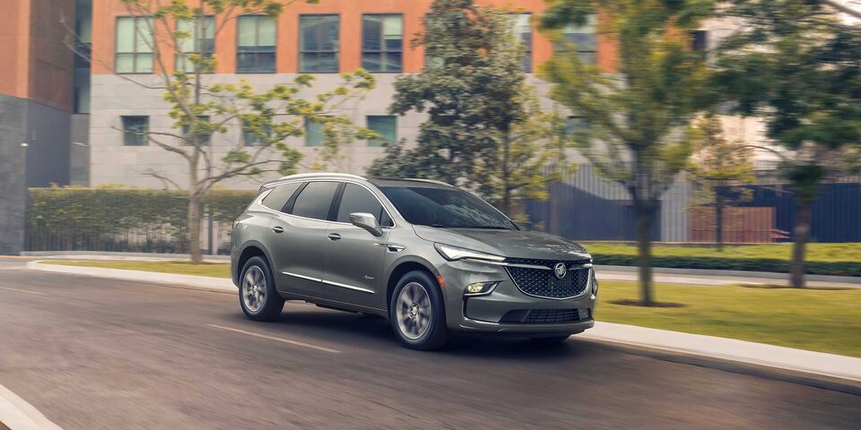 Tu increible Buick Enclave está disponible para estrenarla con grandes beneficios en esta SUV season