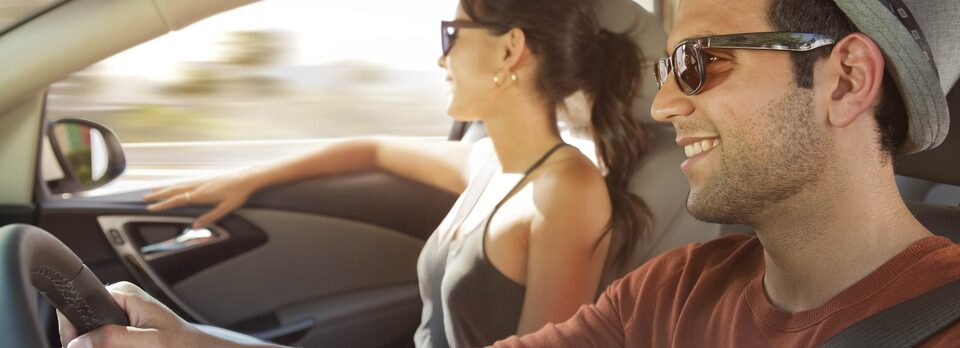 Asistencia en el camino es la asistencia que recibe el conductor y sus pasajeros durante la conducción de tu vehículo
