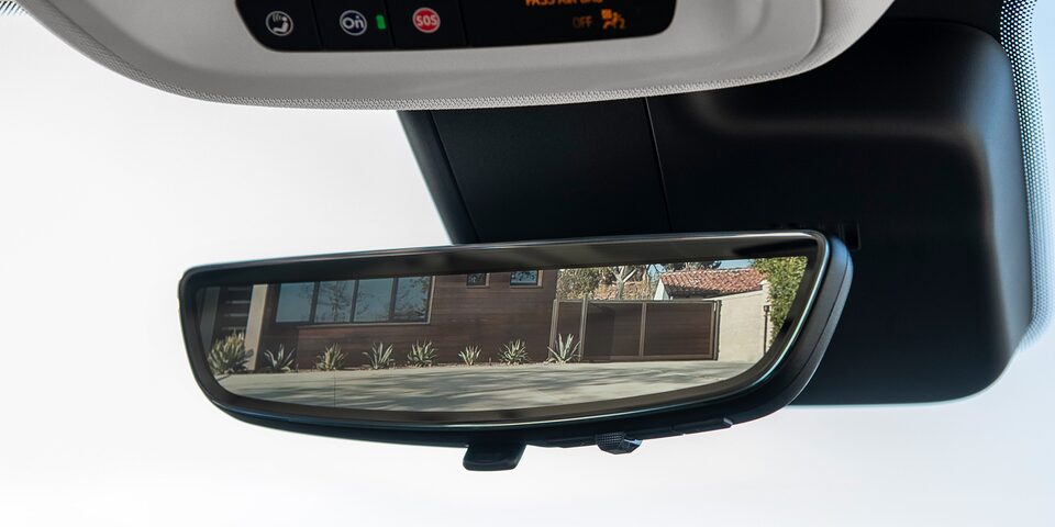 Buick Envision 2023 con Full Mirror Display