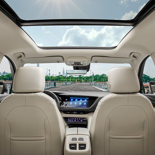Quemacocos panorámico con apertura y cierre de control eléctrico en Buick Envision 2023
