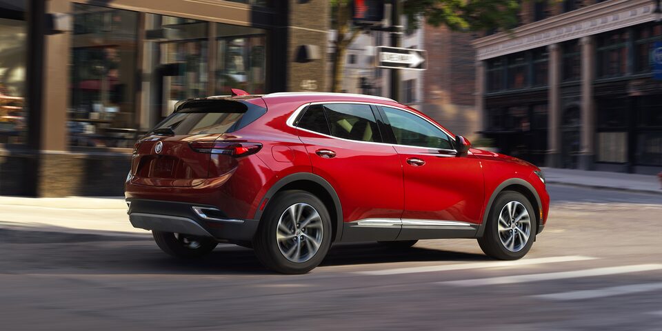 Lujoso e imponente diseño exterior de Buick Envision 2023 versión Essence