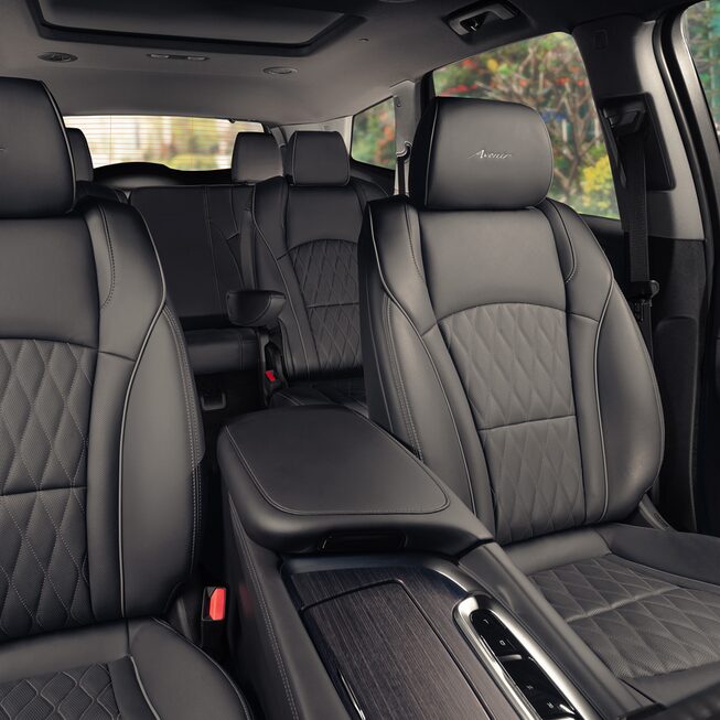 Detalles y materiales premium en los asientos de tu Buick Enclave 2024