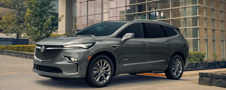 Buick Enclave 2024, perfecta SUV familiar de lujo para 7 pasajeros integrada con Alexa y Full Mirror Display