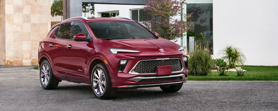 Tú y tu familia viajan con la máxima seguridad a bordo de la nueva Buick Encore 2024, SUV compacta premium