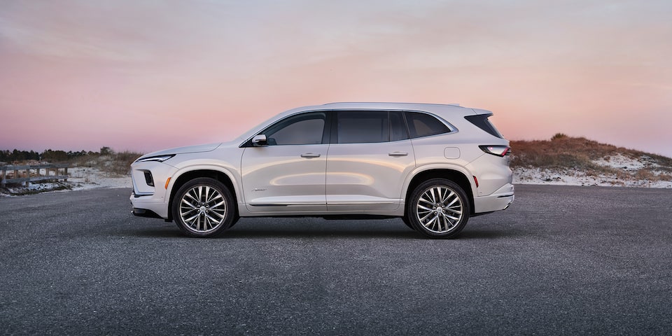 El renovado diseño exterior de la nueva Buick Enclave 2025, proyecta sofisticación y estilo