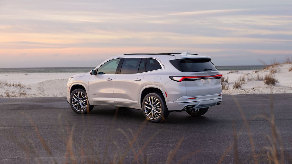 Impactante tamaño de la nueva Buick Enclave 2025, suficiente para toda la familia