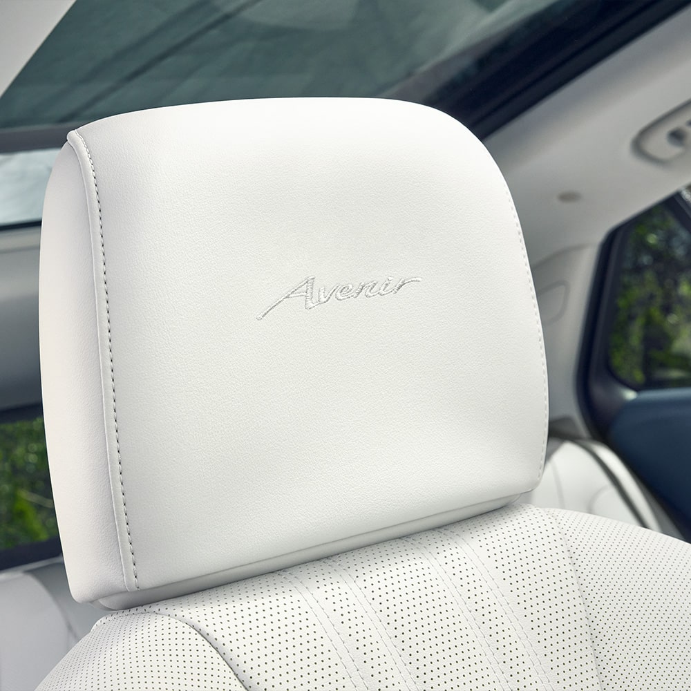 Exclusivos asientos hápticos de piel con calefacción dentro de tu Buick Envision 2025, SUV mediana premium
