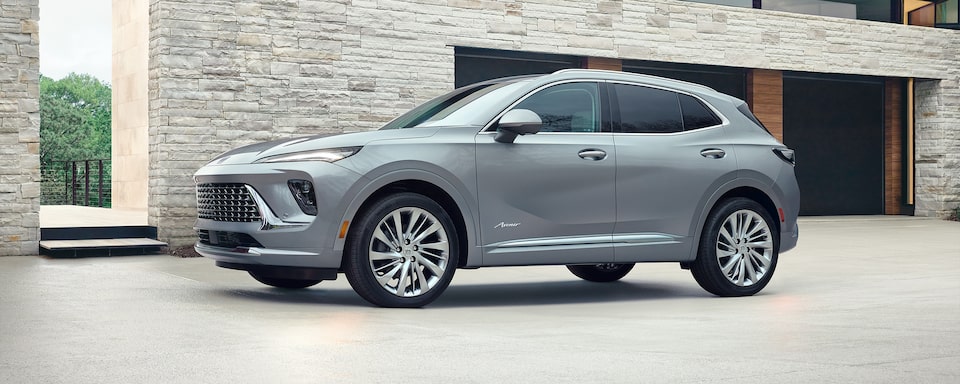 Buick Envision 2025, SUV mediana premium con poderoso motor 2.0 L con transmisión automática de 9 velocidades