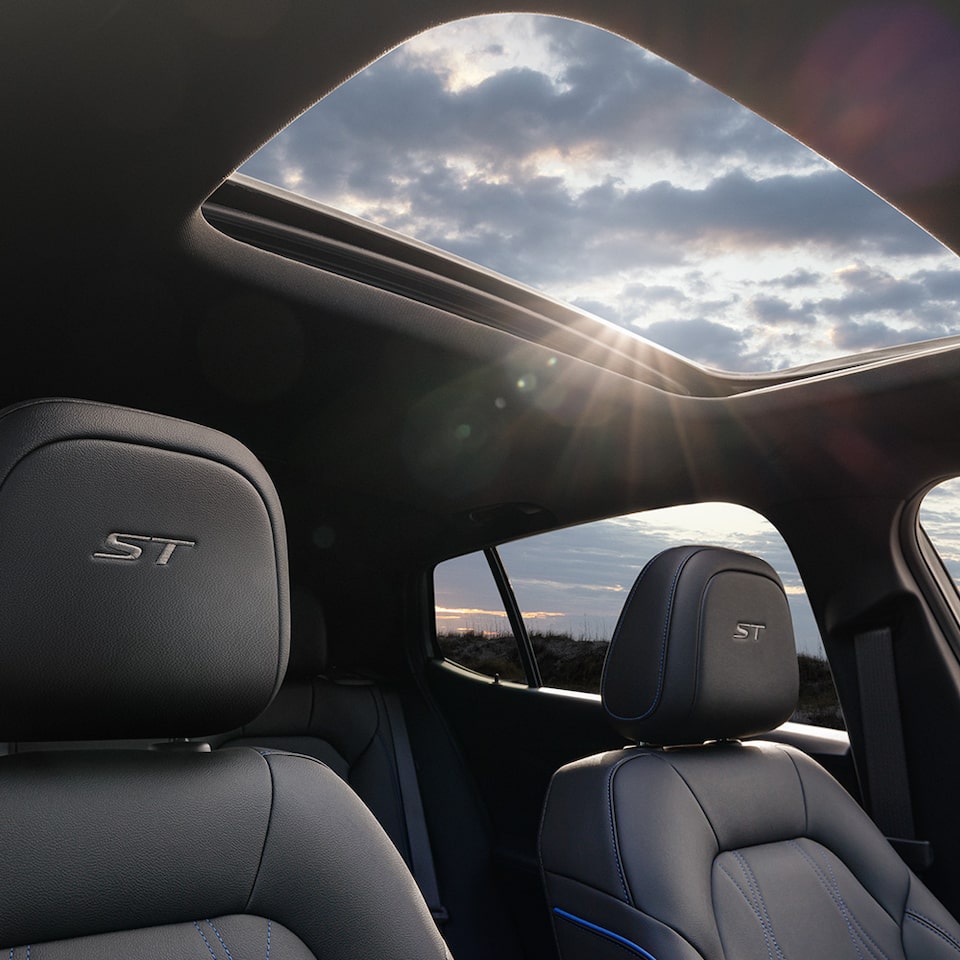 Confort con exclusividad en los asientos en vinipiel de Buick Envita 2025, SUV premium